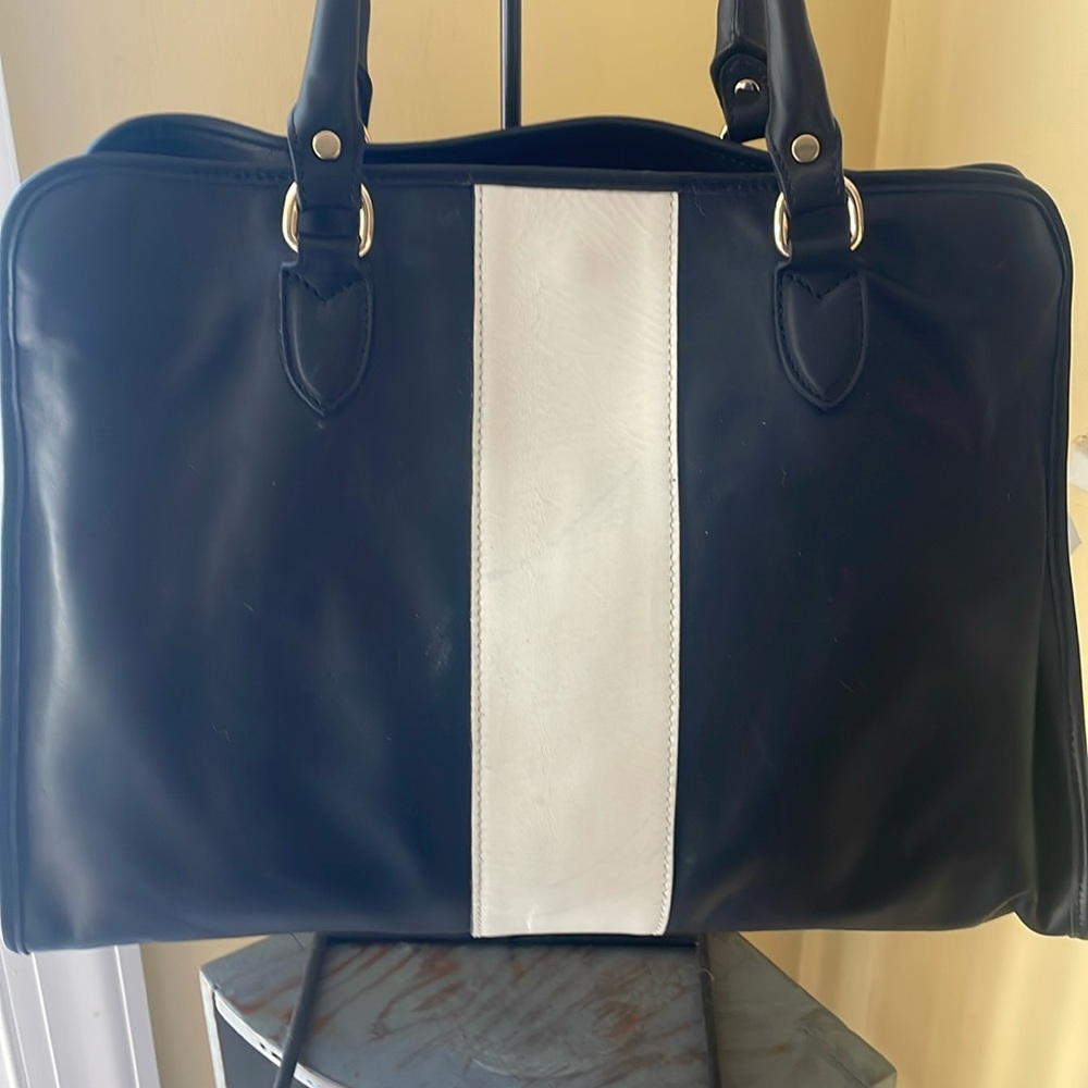 🌟🍁A Bellucci Genuine Leather Purse - Black & White Multifunctional - NEW🍁🌟🍂
